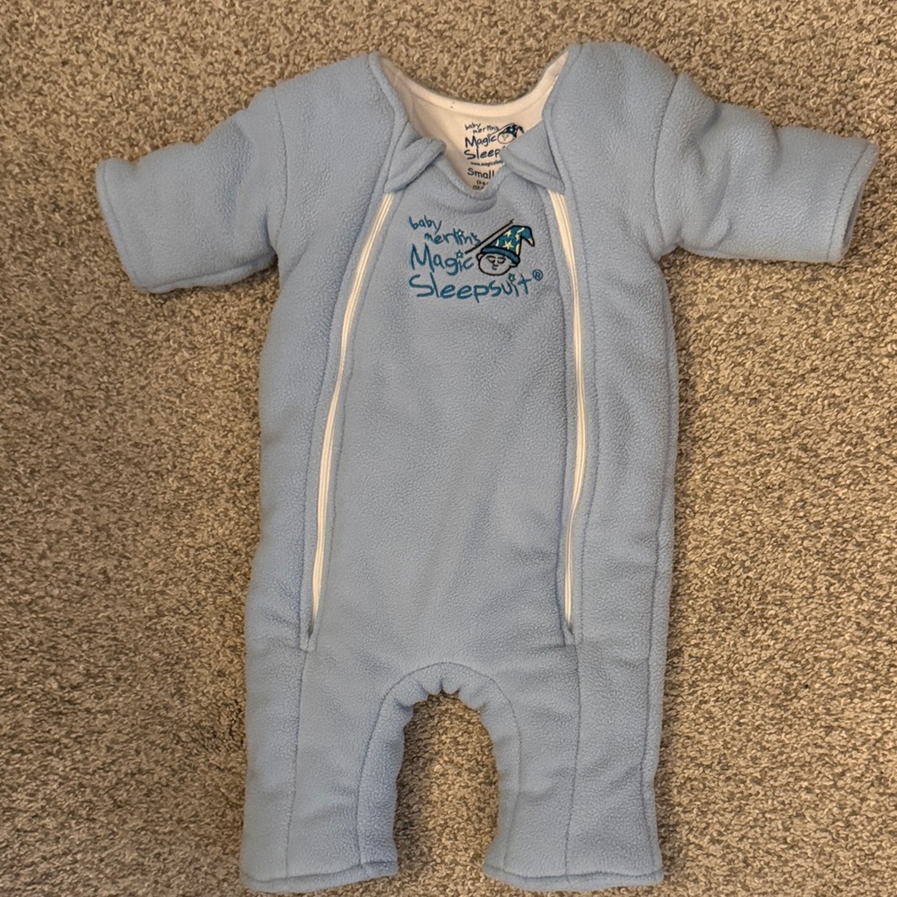 Baby Merlin Light Blue Magic Sleepsuit Small 3-6 Months NOT recalled version